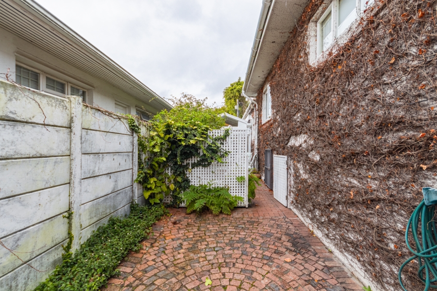 To Let 2 Bedroom Property for Rent in Claremont Upper Western Cape